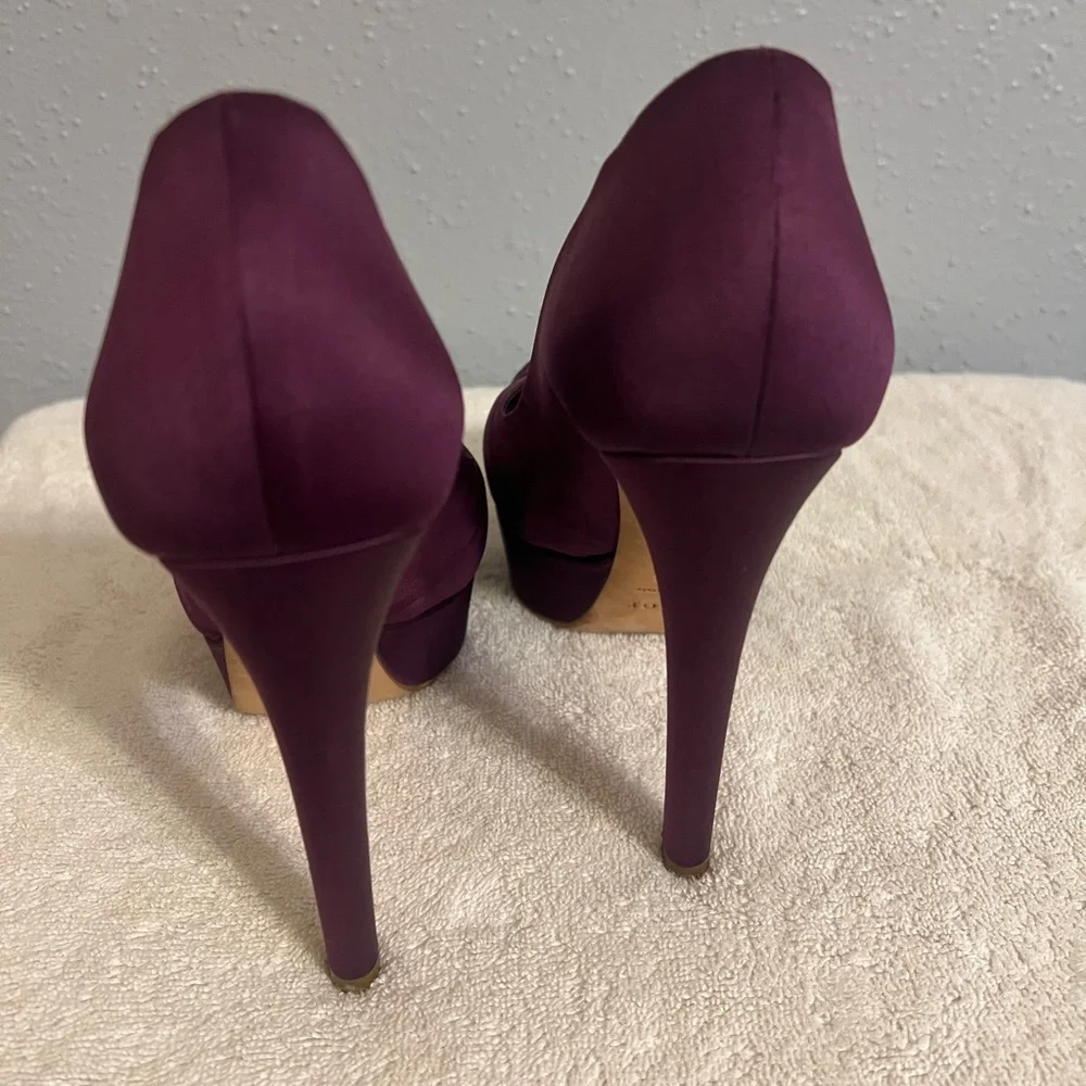 Dior platform pumps, stylish, Free People floral bottoms and Zara top included